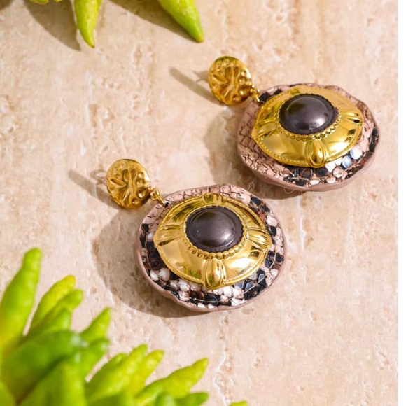 Anthropologie Glam Galaxy Statement Drops - Picture 3 of 11